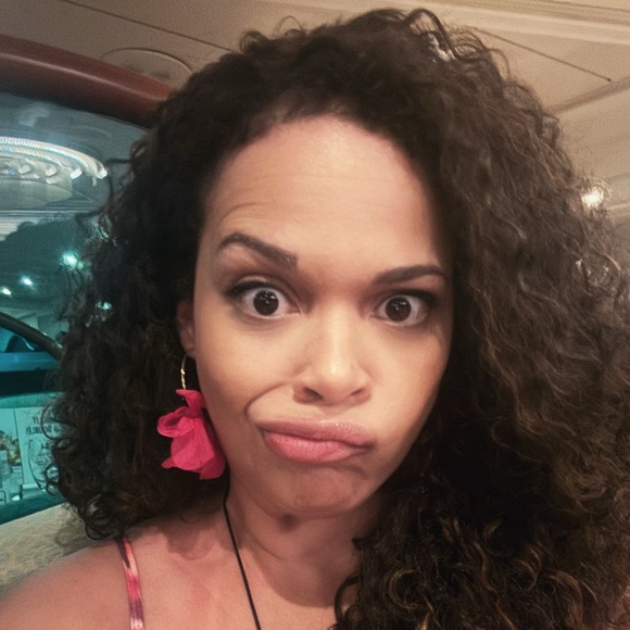 I’m not crazy. I just like to shop. A LOT. - Picture 1 of 4